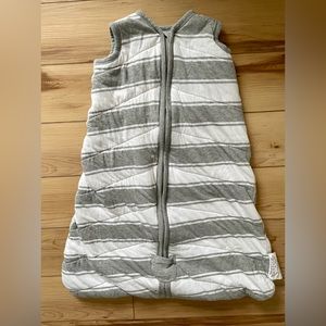 Burt’s Bees Beekeeper wearable blanket